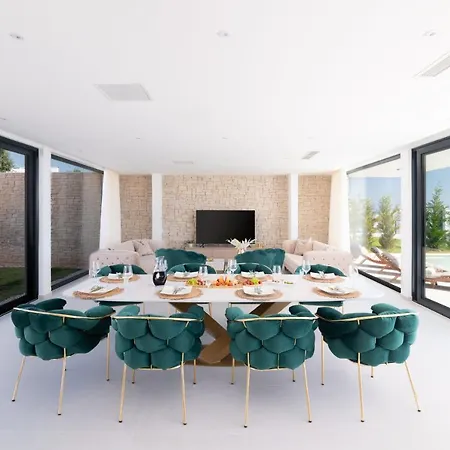 Aurum Zadarvillas 别墅 *